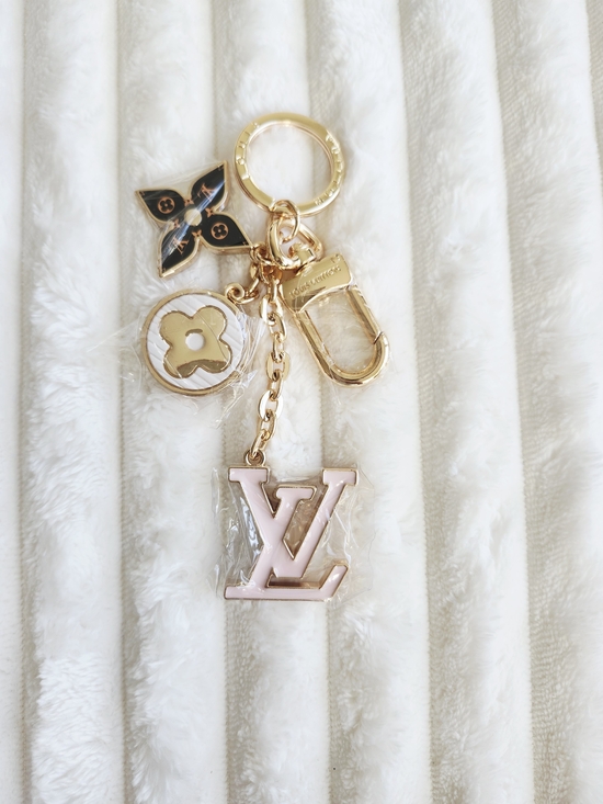 Louis Vuitton Accessories - Louis Vuitton Fleur de Monogram Bag Charm Keychain Pink LV NWT